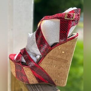Bebe Hannah Red Wedge Snake Print